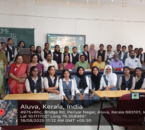 Photo with Chief Guest and participants at St Xaviers College for Women Aluva