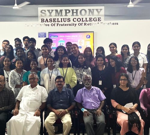 Photo session with Guest, officials and participants at Baselius College Kottayam
